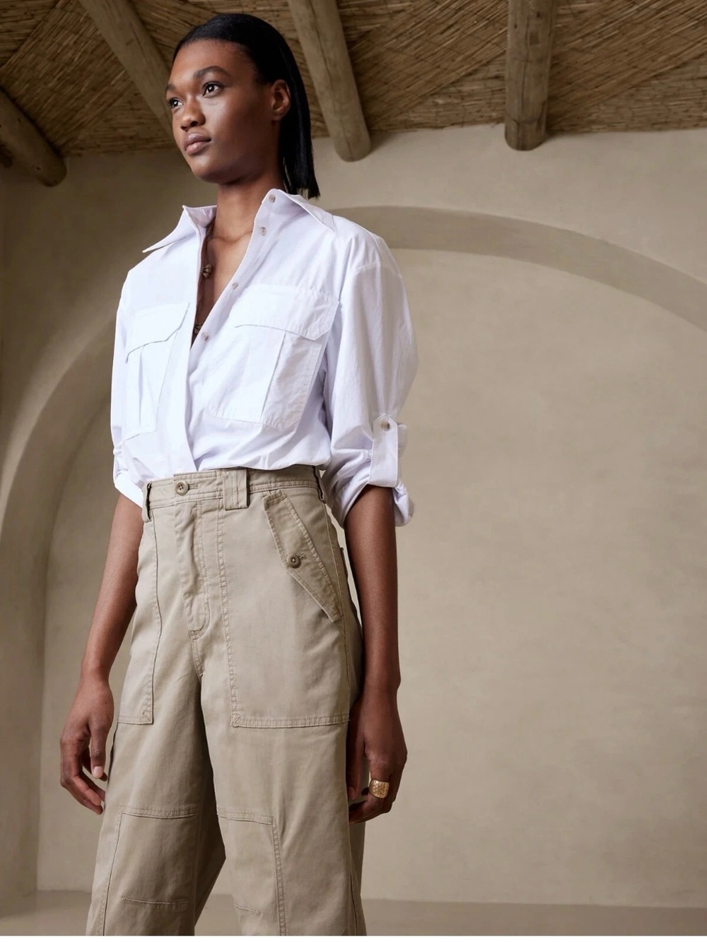 Banana Republic Barrel Pant Maverick Beige sz 6 Khaki